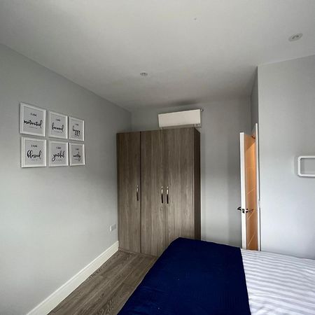 Aisiki Apartments At Stanhope Road, North Finchley, Airconditioned Multiple 2 Or 3-Bedroom, Pet-Friendly Duplex Flats, King Or Twin Beds, Airconditioned & Free Wi-Fi Buitenkant foto