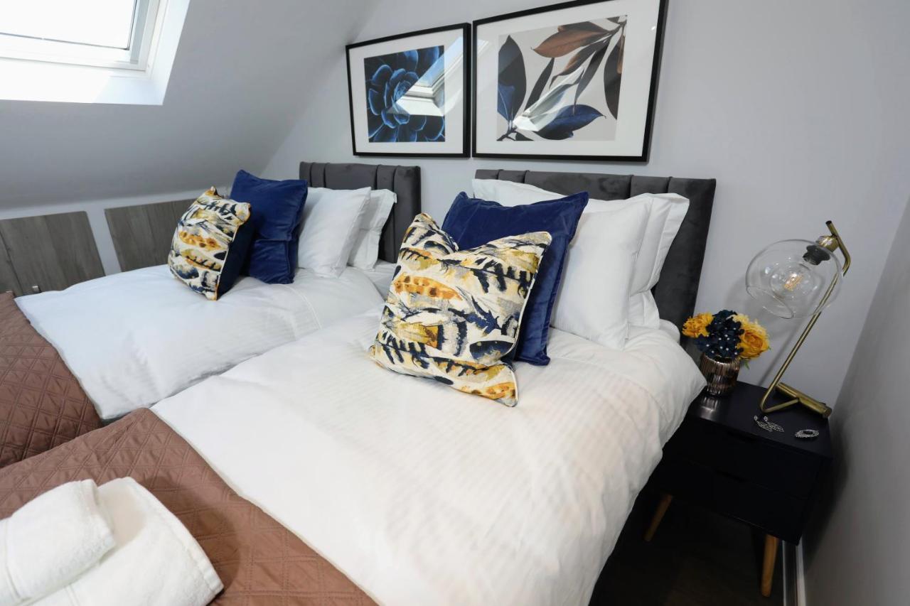 Aisiki Apartments At Stanhope Road, North Finchley, Airconditioned Multiple 2 Or 3-Bedroom, Pet-Friendly Duplex Flats, King Or Twin Beds, Airconditioned & Free Wi-Fi Buitenkant foto