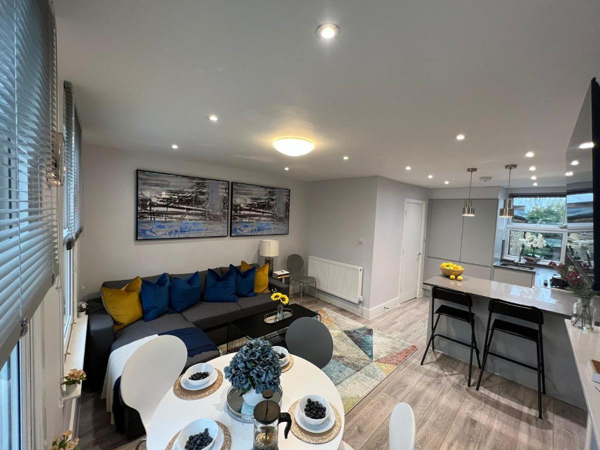 Aisiki Apartments At Stanhope Road, North Finchley, Airconditioned Multiple 2 Or 3-Bedroom, Pet-Friendly Duplex Flats, King Or Twin Beds, Airconditioned & Free Wi-Fi Buitenkant foto