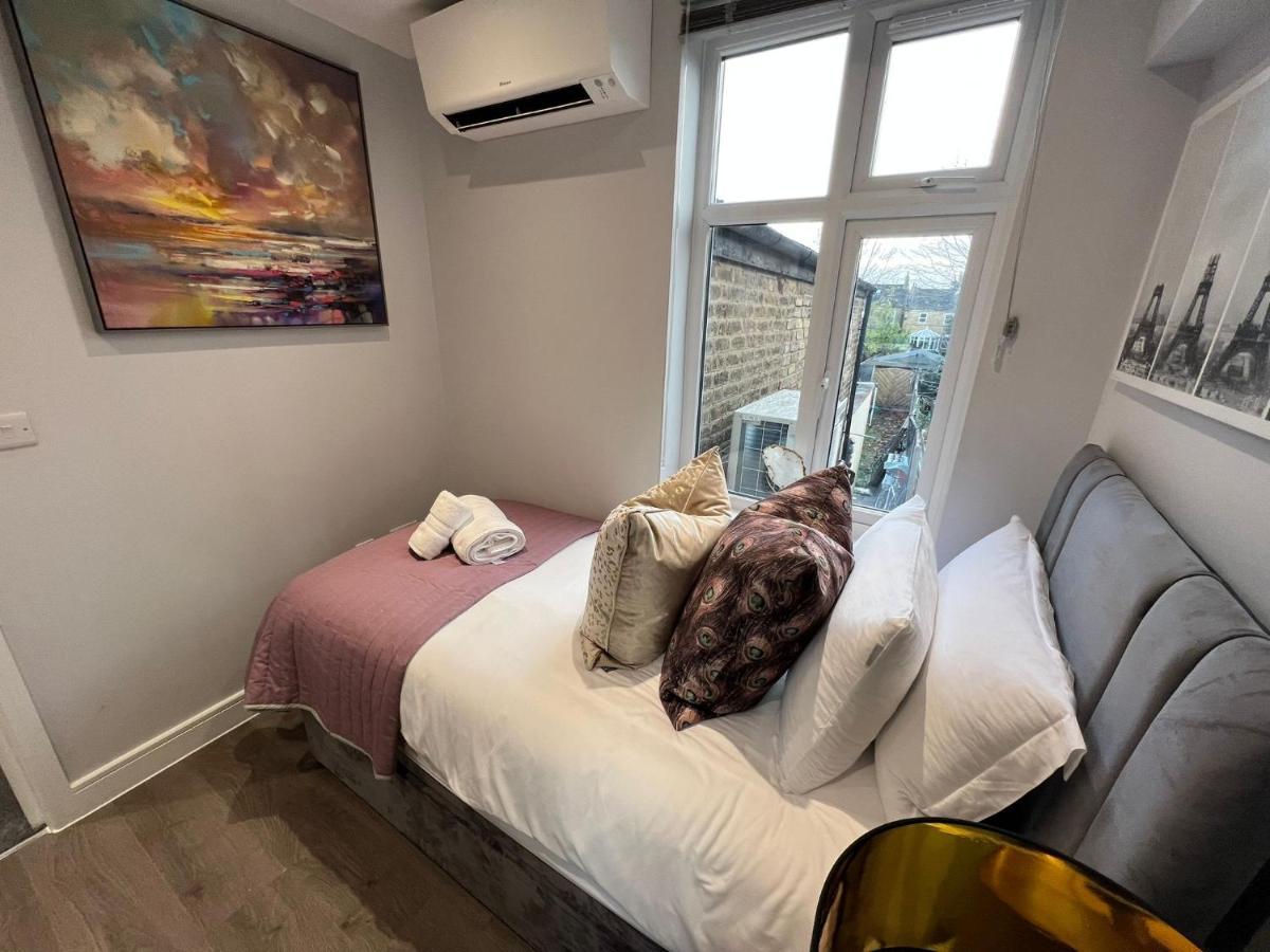 Aisiki Apartments At Stanhope Road, North Finchley, Airconditioned Multiple 2 Or 3-Bedroom, Pet-Friendly Duplex Flats, King Or Twin Beds, Airconditioned & Free Wi-Fi Buitenkant foto