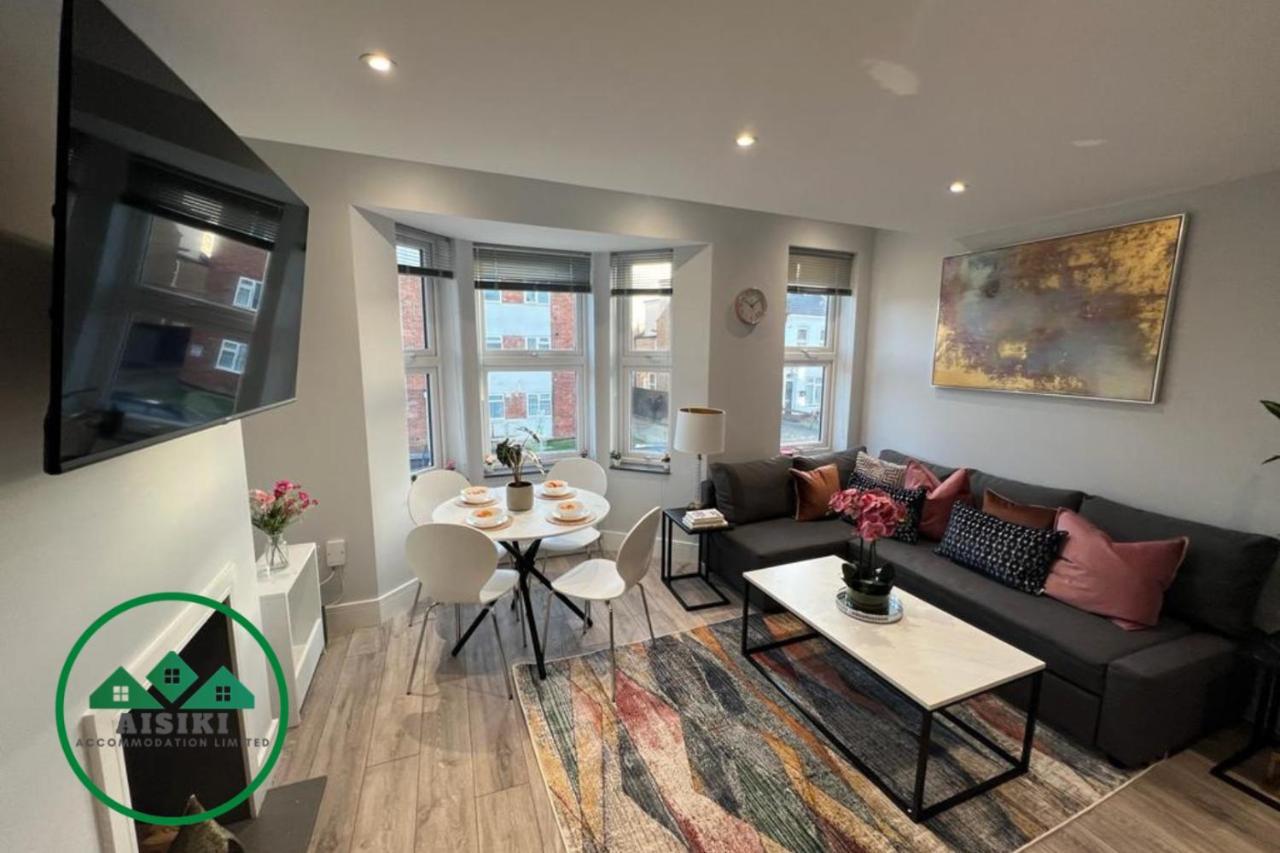 Aisiki Apartments At Stanhope Road, North Finchley, Airconditioned Multiple 2 Or 3-Bedroom, Pet-Friendly Duplex Flats, King Or Twin Beds, Airconditioned & Free Wi-Fi Buitenkant foto