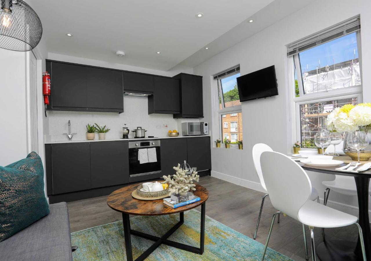 Aisiki Apartments At Stanhope Road, North Finchley, Airconditioned Multiple 2 Or 3-Bedroom, Pet-Friendly Duplex Flats, King Or Twin Beds, Airconditioned & Free Wi-Fi Buitenkant foto