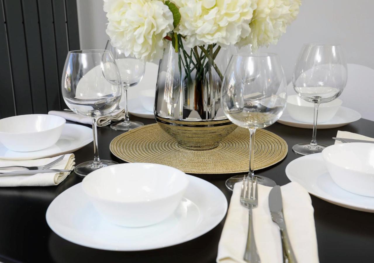 Aisiki Apartments At Stanhope Road, North Finchley, Airconditioned Multiple 2 Or 3-Bedroom, Pet-Friendly Duplex Flats, King Or Twin Beds, Airconditioned & Free Wi-Fi Buitenkant foto