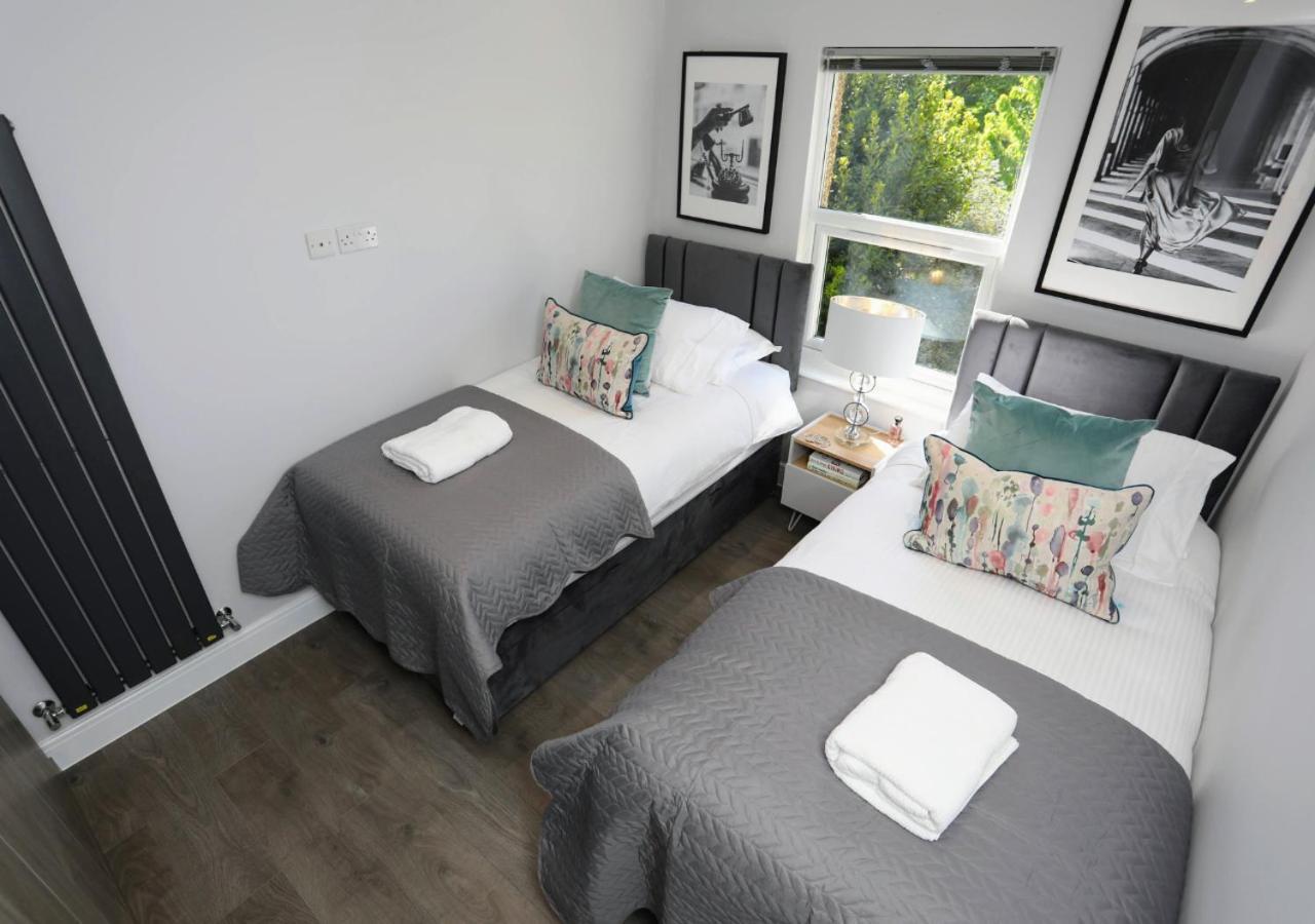 Aisiki Apartments At Stanhope Road, North Finchley, Airconditioned Multiple 2 Or 3-Bedroom, Pet-Friendly Duplex Flats, King Or Twin Beds, Airconditioned & Free Wi-Fi Buitenkant foto