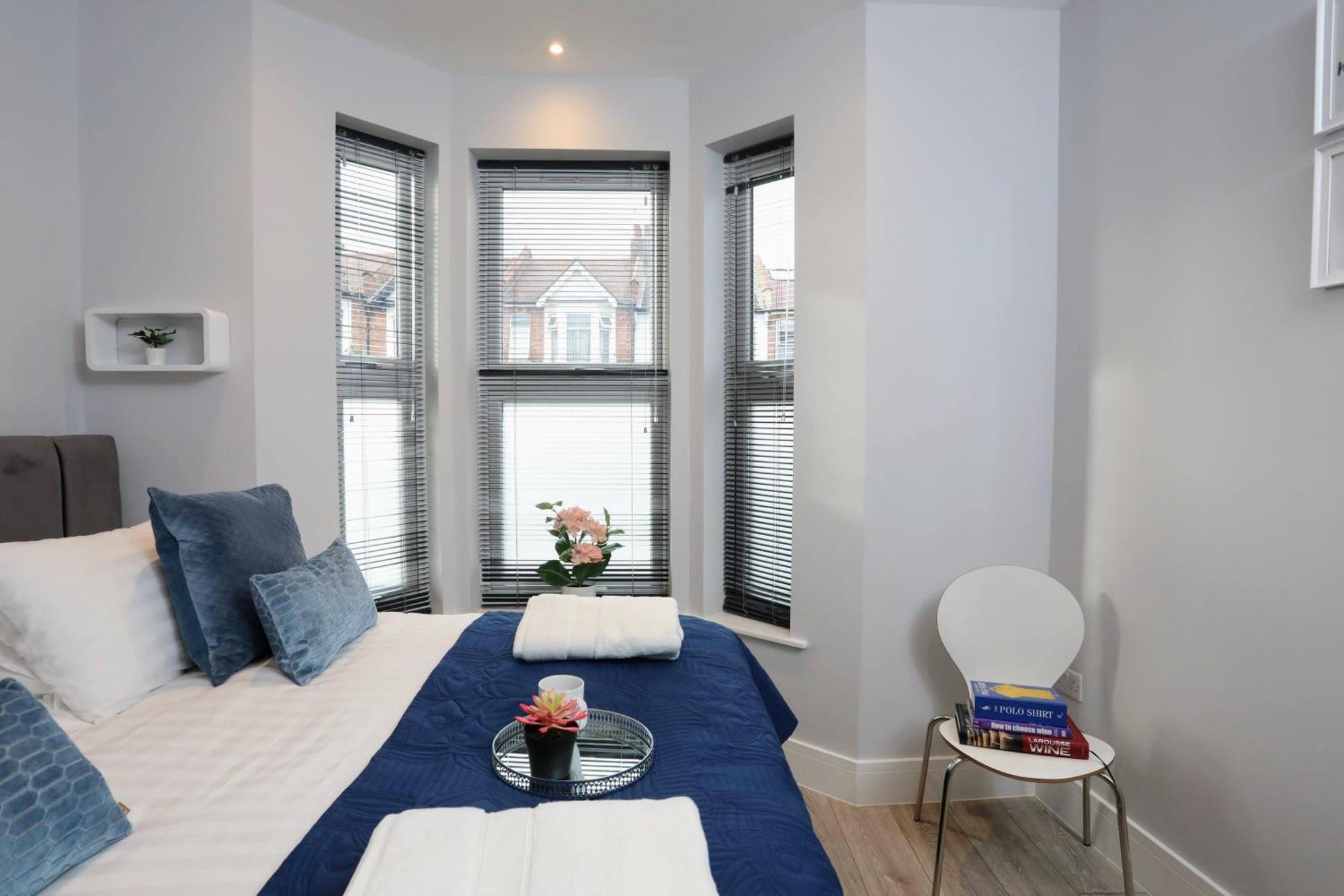 Aisiki Apartments At Stanhope Road, North Finchley, Airconditioned Multiple 2 Or 3-Bedroom, Pet-Friendly Duplex Flats, King Or Twin Beds, Airconditioned & Free Wi-Fi Buitenkant foto