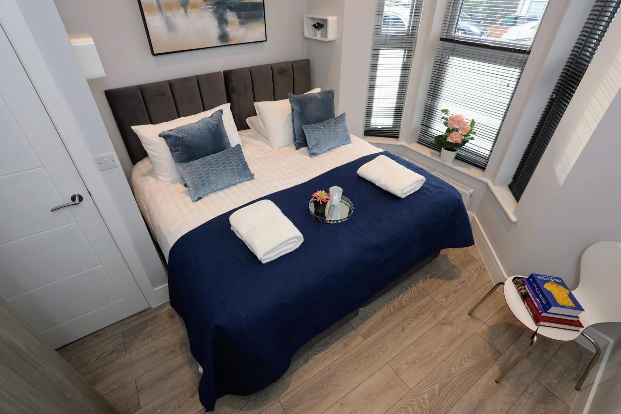 Aisiki Apartments At Stanhope Road, North Finchley, Airconditioned Multiple 2 Or 3-Bedroom, Pet-Friendly Duplex Flats, King Or Twin Beds, Airconditioned & Free Wi-Fi Buitenkant foto