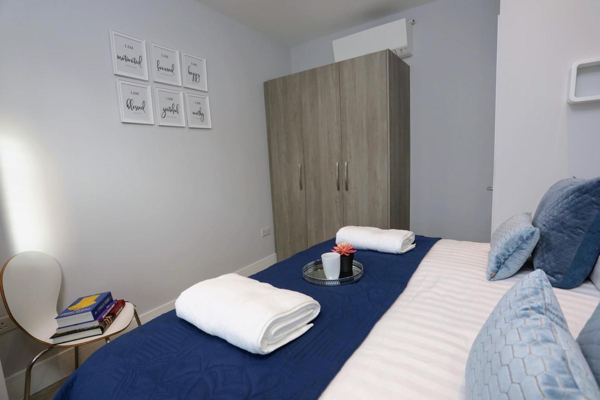Aisiki Apartments At Stanhope Road, North Finchley, Airconditioned Multiple 2 Or 3-Bedroom, Pet-Friendly Duplex Flats, King Or Twin Beds, Airconditioned & Free Wi-Fi Buitenkant foto
