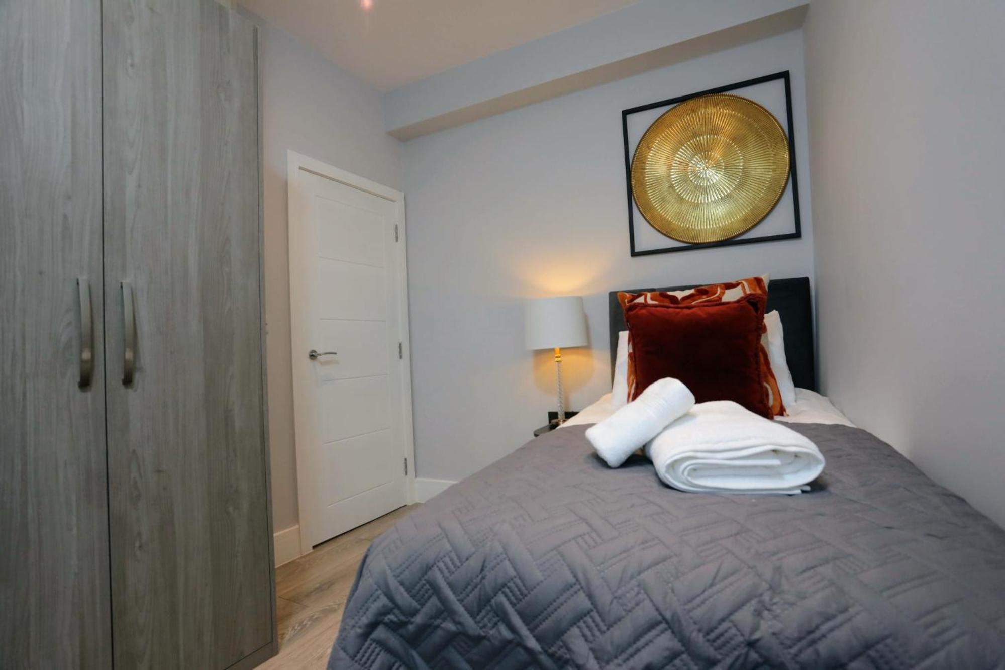 Aisiki Apartments At Stanhope Road, North Finchley, Airconditioned Multiple 2 Or 3-Bedroom, Pet-Friendly Duplex Flats, King Or Twin Beds, Airconditioned & Free Wi-Fi Buitenkant foto
