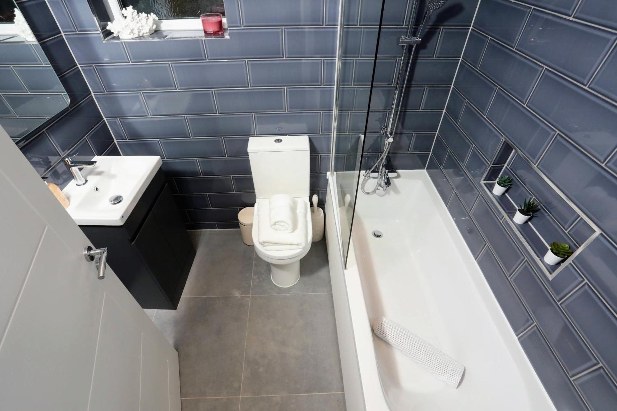 Aisiki Apartments At Stanhope Road, North Finchley, Airconditioned Multiple 2 Or 3-Bedroom, Pet-Friendly Duplex Flats, King Or Twin Beds, Airconditioned & Free Wi-Fi Buitenkant foto