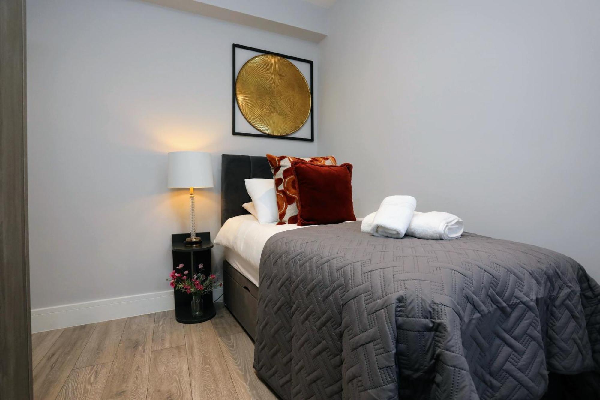 Aisiki Apartments At Stanhope Road, North Finchley, Airconditioned Multiple 2 Or 3-Bedroom, Pet-Friendly Duplex Flats, King Or Twin Beds, Airconditioned & Free Wi-Fi Buitenkant foto