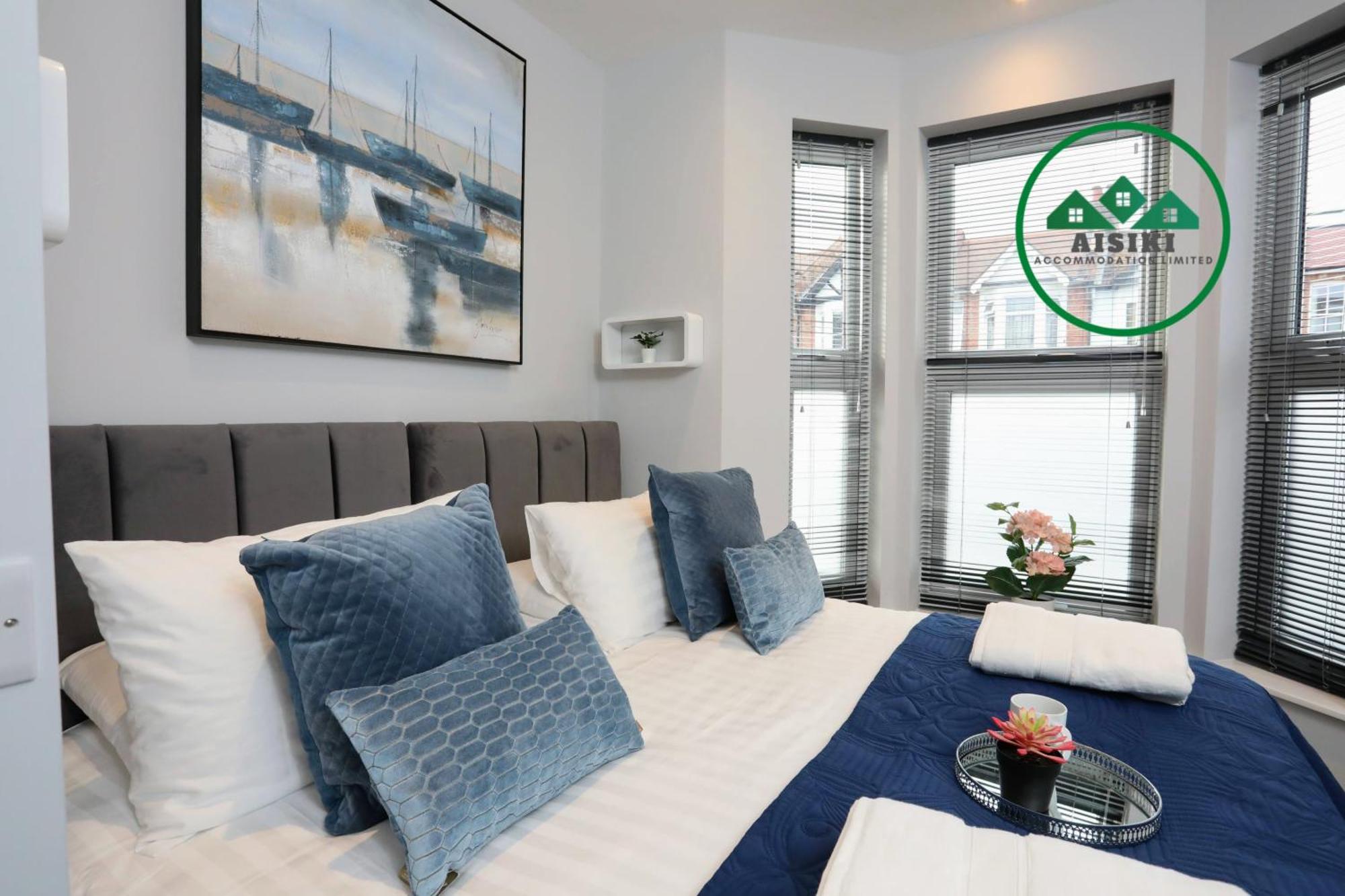 Aisiki Apartments At Stanhope Road, North Finchley, Airconditioned Multiple 2 Or 3-Bedroom, Pet-Friendly Duplex Flats, King Or Twin Beds, Airconditioned & Free Wi-Fi Buitenkant foto